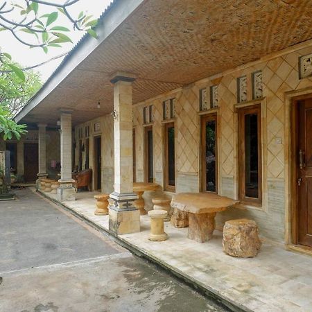 Hotel Kampoeng Drini Redpartner Brono Esterno foto