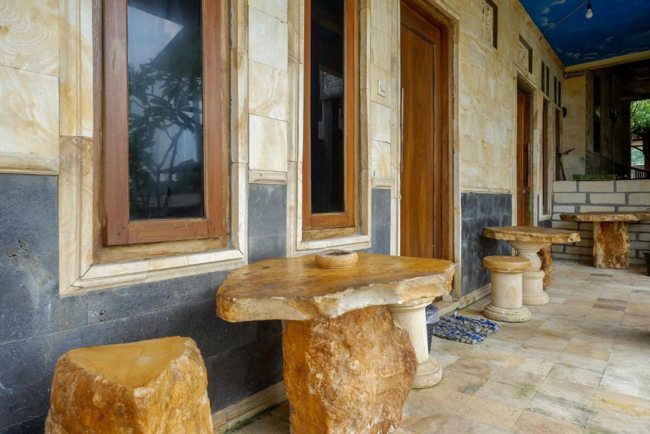 Hotel Kampoeng Drini Redpartner Brono Esterno foto