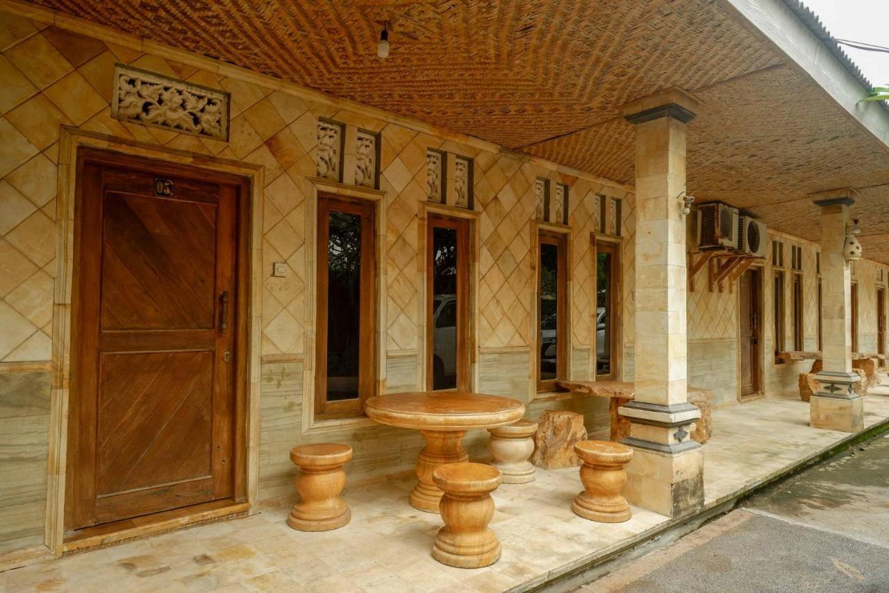 Hotel Kampoeng Drini Redpartner Brono Esterno foto