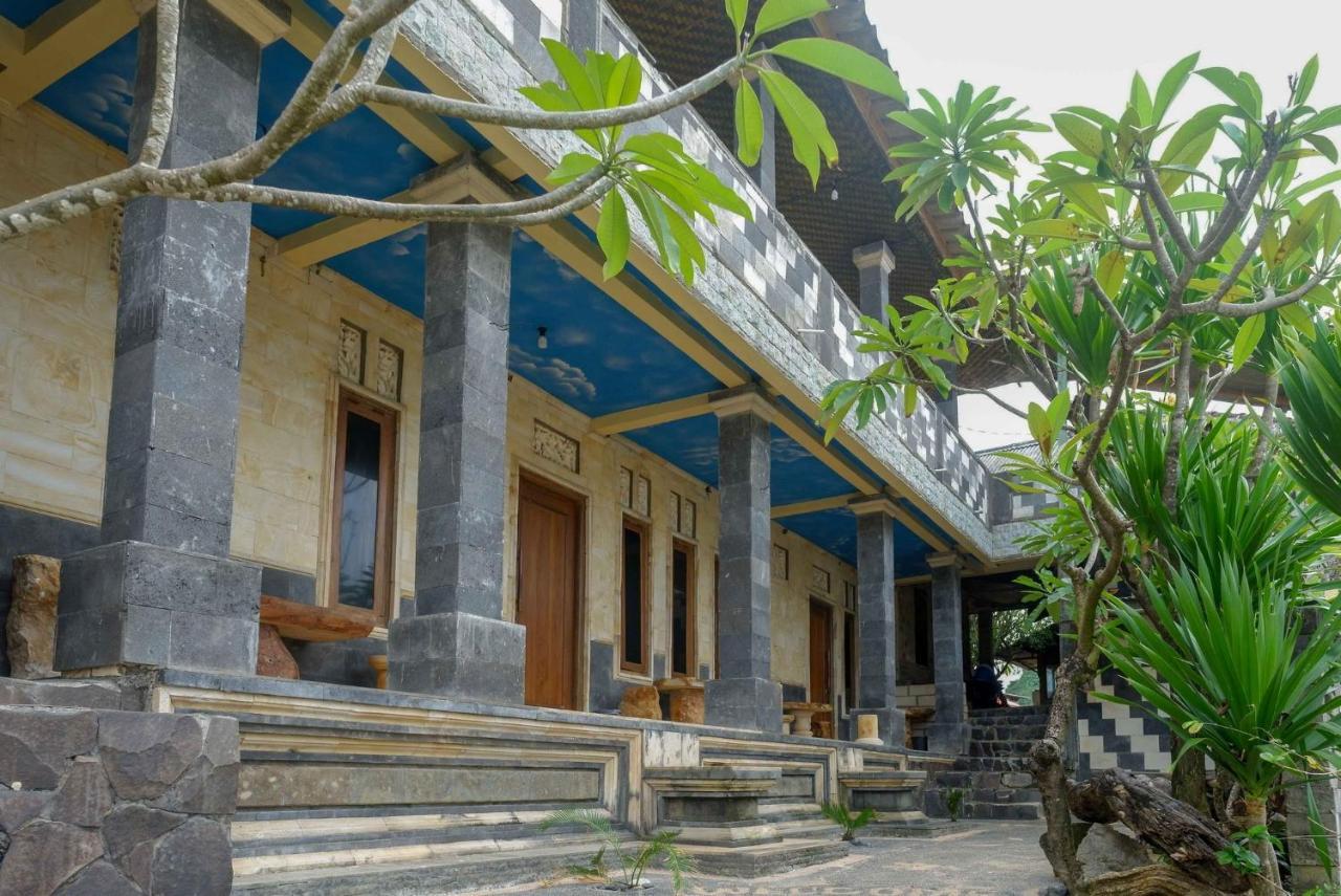 Hotel Kampoeng Drini Redpartner Brono Esterno foto
